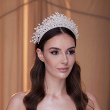 Load image into Gallery viewer, Crystal Bridal Tiara