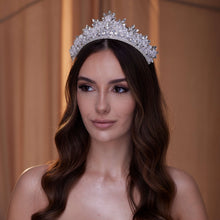 Load image into Gallery viewer, Sparkling Crystal Wedding Tiara