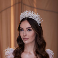 Load image into Gallery viewer, Elegant Hair Accessory