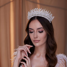 Load image into Gallery viewer, Crystal Rhinestone Bridal Tiara