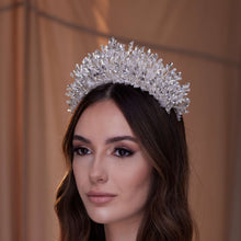 Load image into Gallery viewer, Crystal Rhinestone  Tiara