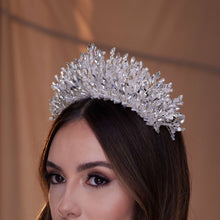 Load image into Gallery viewer, Crystal Rhinestone  Tiara