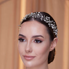 Load image into Gallery viewer, Delicate Crystal Bead and Rhinestone Hair Vine