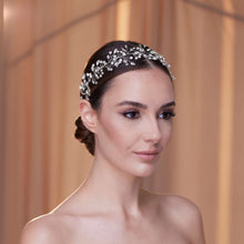 Load image into Gallery viewer, Delicate Crystal Bead and Rhinestone Hair Vine