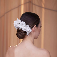 Load image into Gallery viewer, Elegant Hair Vine with Felt Flowers