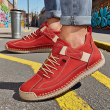 Load image into Gallery viewer, Hand-Stitched Leather Boots for Men &amp; Women - Casual Outdoor Lace-Up Boots with Rubber Sole