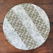 Load image into Gallery viewer, Medium Bowl &amp; Banneton Covers