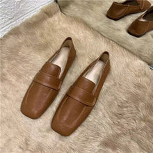 Load image into Gallery viewer, Women's French-Style Retro Square Toe Flat Casual Shoes - Slip-On Comfort Loafers
