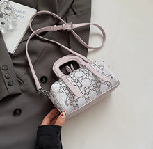 Load image into Gallery viewer, Korean-style Minimalist Versatile Niche Cylindrical Tote Bag