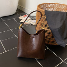 Load image into Gallery viewer, Women's Vintage High-Capacity PU Leather Tote Bag with Double Straps