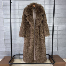 Load image into Gallery viewer, Womens Elongated Wool Coat With A Tailored Lapel