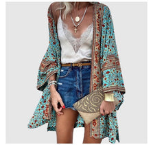 Load image into Gallery viewer, Casual Fashion Vacation Batwing Long Sleeve Cardigan Printed Top