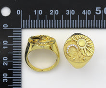 Load image into Gallery viewer, CZ Sun Cresent Moon Signet Ring, Sku#X342