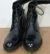 Load image into Gallery viewer, Women's Fleece-Lined Combat Boots - British Style Lace-Up Ankle Boots with Chunky Sole