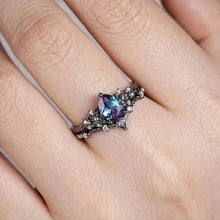 Load image into Gallery viewer, 2-Piece Set: Gothic Black &amp; Golden Engagement Ring Set with Pear-Shaped Cubic Zirconia