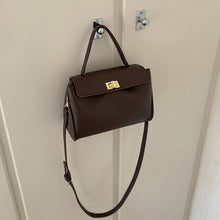 Load image into Gallery viewer, Korean-Style Minimalist PU Leather Commuter Tote Bag