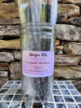 Load image into Gallery viewer, Unique Oils Luxury Incense - Champagne Topaz (pack of 10)