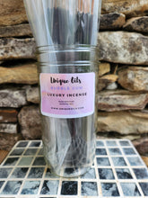 Load image into Gallery viewer, Unique Oils Luxury Incense - Bubble Gum (pack of 10)