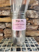 Load image into Gallery viewer, Unique Oils Luxury Incense - Exotic Amazon Teakwood (pack of 10)