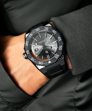 Load image into Gallery viewer, Aquacarbon Pro Forged Grey - Sunburst
