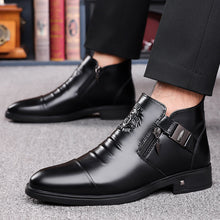 Load image into Gallery viewer, Men's Retro Wide-Fit Ankle Boots | Double-Layer Cowhide Leather Side Chain Boots