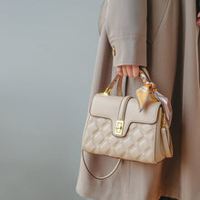 Load image into Gallery viewer, Large-Capacity Textured Tote Crossbody Bag – Structured Everyday Shoulder Bag