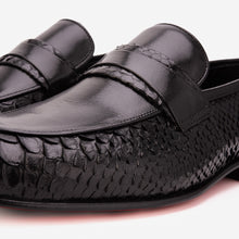 Load image into Gallery viewer, The Aurelio Black Python &amp; Baby Buffalo Leather Penny Loafer