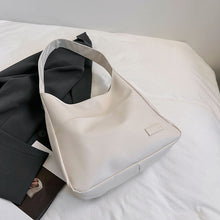 Load image into Gallery viewer, Women's Retro Tote Bag - Large Capacity PU Leather Shoulder Bag with Phone Pocket