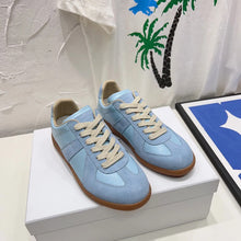 Load image into Gallery viewer, Premium Genuine Leather Casual Sneakers - Unisex Breathable Lace-Up Shoes