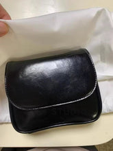 Load image into Gallery viewer, Retro Cookie-Shaped Crossbody Bag - Women's PU Leather Shoulder Bag | Sarah Express