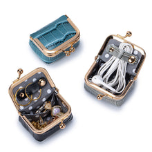 Load image into Gallery viewer, Japanese Leather Coin Wallet with Crocodile Pattern - Genuine Cowhide Wallet for Women