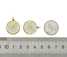 Load image into Gallery viewer, White Enamel Daisy Flower On Round Coin Pendant, Sku#L648