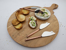 Load image into Gallery viewer, PLATEAU RATONCITO CHEESE SPREADER/KNIFE 4 PC. SET