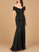 Load image into Gallery viewer, Fitted Lace Mermaid Gown