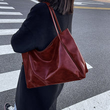 Load image into Gallery viewer, Women's Large Capacity Soft PU Leather Shoulder Bag Retro Casual Handbag