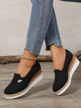 Load image into Gallery viewer, Women's Striped Wedge Platform Sandals - Open Toe Casual Spring Shoes with Chain Detail