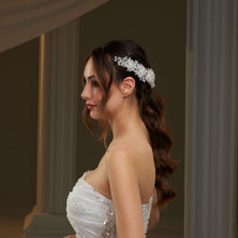 Load image into Gallery viewer, Crystal Beaded Bridal Hair Vine
