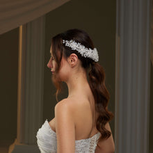 Load image into Gallery viewer, Crystal Beaded Bridal Hair Vine