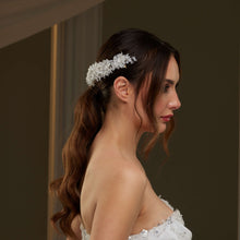 Load image into Gallery viewer, Crystal Beaded Bridal Hair Vine