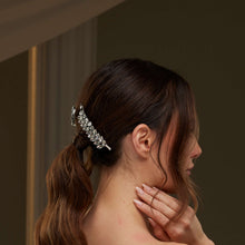 Load image into Gallery viewer, Elegant Rhinestone Hair Comb