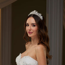 Load image into Gallery viewer, Pearl and Crystal Bridal Tiara