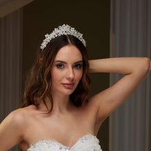 Load image into Gallery viewer, Pearl and Crystal Bridal Tiara