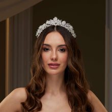 Load image into Gallery viewer, Crystal Bridal Tiara