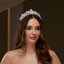 Load image into Gallery viewer, Crystal Bridal Tiara