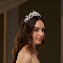 Load image into Gallery viewer, Crystal Bridal Tiara