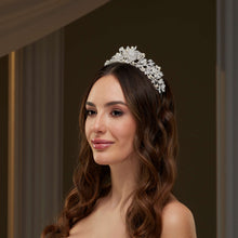 Load image into Gallery viewer, Crystal &amp; Pearl Wedding Tiara