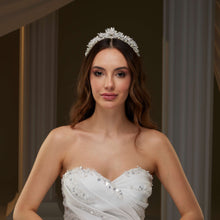 Load image into Gallery viewer, Crystal and Pearl Wedding Tiara