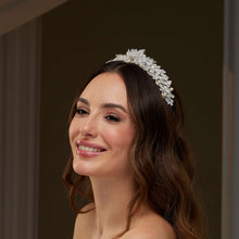 Load image into Gallery viewer, Crystal and Pearl Wedding Tiara