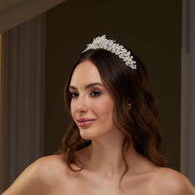 Load image into Gallery viewer, Crystal and Pearl Wedding Tiara