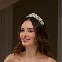 Load image into Gallery viewer, Crystal Wedding Tiara